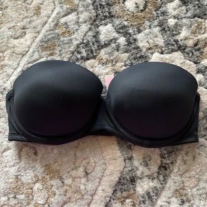 PINK Victoria’s Secret Strapless Bra